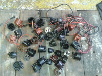 Končniki, ležaji, razdelilne kape, rotorčki