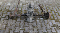 Menjalnik in sprednja prema od hrošča