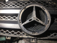 mercedes benz sprinter 2009 maska spredaj prednja gril original