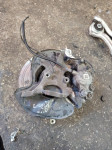 Mercedes E coupe c207 a207
W204 desno pesto premnik obesa
