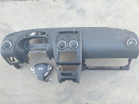 Nissan Qashqai 2012 Armatura airbag