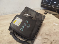 Opel Astra H 1.9 cdti ohišje zračnega filtra