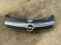 Opel astra h maska znak 2004-2012