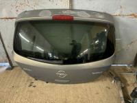 Opel corsa d pokrov prtljažnika hauba vrata steklo 2006-12