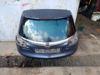 Opel Insignia pokrov prtljažnika zadnja havba prtljažnik vrata