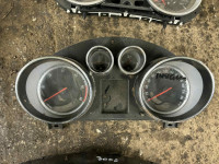 Opel Insignia števec merilec hitrosti 2008-2013