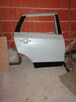 Prodam desna zadnja vrata za Suzuki SX4 S-Cross (bele barve)