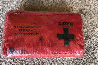 prva pomoČ BMW original 8163269 zapakirana-nikoli odprta