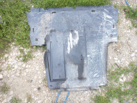 renault scenic megane 2006 zaščita pod motorjem plastika