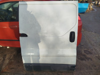 Renault Trafic desna drsna vrata 2001 do 2014