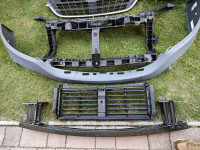 Renault trafic spredaj  maska  traverza