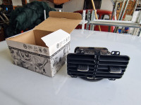 Reže ventilatorja zadaj VW Touran