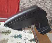 Srednji naslon za roko Mazda