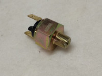 Stikalo stop luči Zastava 750 Fičo