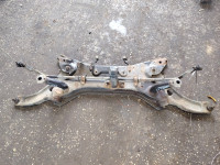 Suzuki Swift 05-10 sprednji most prema obesa