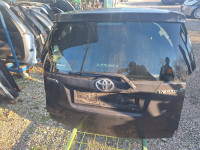 Toyota Verso S 2011 Vrata prtljažnika pokrov prtljage