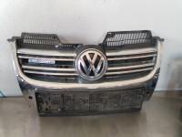 Volkswagen Golf 5 karavan okrasna maska