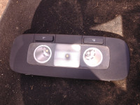 VW volkswagen caddy golf 6 gti 3v stropna lučka luč