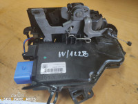 ZAKLEP VRAT SPREDAJ DESNO ŠKODA OCTAVIA MK2 2011 3D1837016AC
