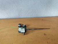 Mini cooper one motorček za odklep zaklep rezervarja 2006-