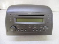 RADIO CD / OJACEVALNIK / IMETNIK HIFI OEM N. 7643388316 ORIGINAL REZER