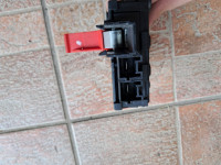Razdelilni blok z varovalkami za glavni napajalni + kabel Mercedes