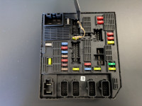 Renault Scenic 3 škatla varovalk modul 284b62342r