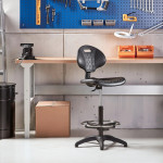 Industrijski stol KILDA AJ ProSIGMA za delavnice, z obročem za noge