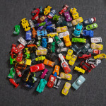 Avtomobilčki Kinder igračk (cca 80 komadov)