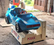 Policijski električni avtomobil