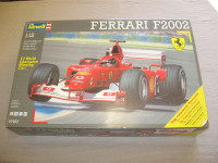 Maketa Revell "Ferrari F2002" 1/12
