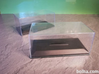 vitrinca za modelčke 1:43 več kosov