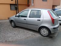 Fiat Punto 2 ,5 vrat prodam po delih
