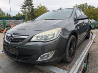 Opel Astra J 1.6 po delih