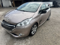 Peugeot 208 1.2 vti