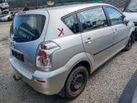 Toyota Corolla Verso 2.0d po delih