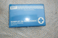 AVTOMOBILSKA PRVA POMOČ KOMPLET