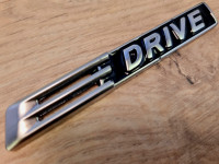 E-drive... kovinska oznaka za avtomobil (BMW)