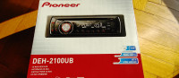 Pioneer DEH 2100 UB praktično nov