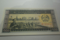 BANKOVEC LAOS 100 KIP 1979 UNC