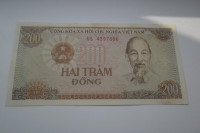 BANKOVEC VIETNAM 200 DONG 1987 UNC