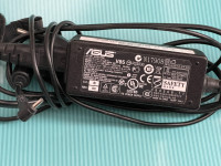 Polnilec ASUS ADP-40PH AB