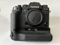 Fujifilm VPB-XT2 Vertical Power Booster Grip