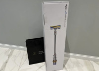 DYSON V15 Detect Absolute usisavač NOVO!