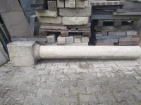 Prodam betonski terazzo steber s podstavkom