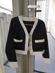 Kratka črno-bela jaknica