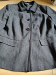 Siv blazer (nošen le na podelitvi)