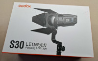 Godox S30 Focusing LED Light reflektor