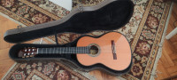 Alhambra linea profesional classical guitar. Ročno izdelana kitara.