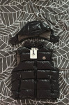 Moncler brezrokavnik